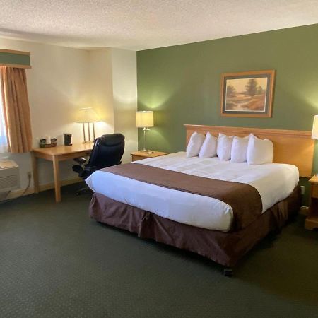 Baymont By Wyndham Robinson Hotel Eksteriør billede